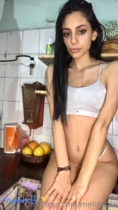 Melinalox - Oh calm down baby calm down Don t give me a reason to side