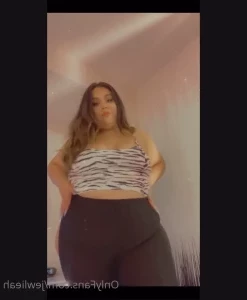 Jewlieah - body built for comfort 