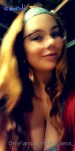 Ellie_zena_ - Need more hands 