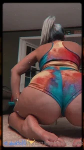 This_cake - Spreading it wide for you daddy 