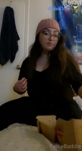 Fattiebaddie1 - DM and tell me what y all want to see more of let s