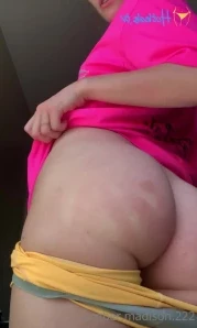 Amber.madison.222 - Like this post if you would skinny dip with me 