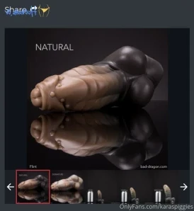 Karaspiggies - Still cleaning my phone This strretching clip was also