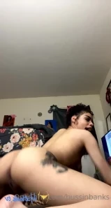 Bussinbanks - Hey Baby Can I Twerk This Ass On Your Face