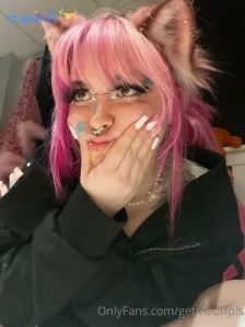 Getmeoffpls - Feeling cute