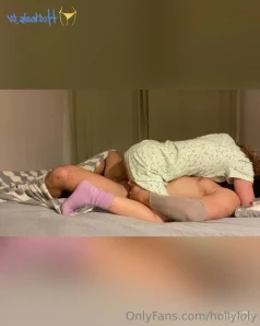 Hollyloly - Geç gelen sevgililer günü videosu sevgilim yorulmasın