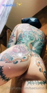 Baesuicide - 60 seconds after you walk through the door