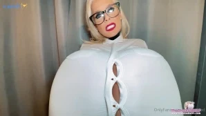 Thebustysasha - Preview Alert Inflating balloons and tits in latex