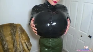 Thebustysasha - FULL VIDEO Step-Mom blowjob and Titjob on HUGE fake