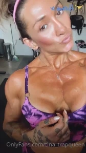 Tina_trapqueen - For all the guys that like me wet makemesweat pecs