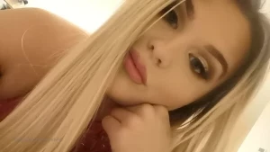 Meancashleigh - I m home from the gym and available to ruin you betas