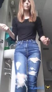 Honeysmoney - Well it s not gonna suck itself