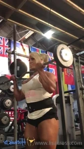 Lisaxxxcross - So hot training in my knickers