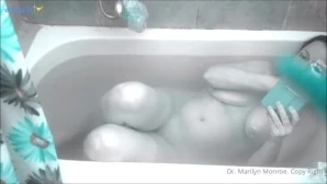 Dr.marilyn.monroe - Dr Marilyn Monroe Kiss Head 2 part 1