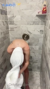 Dixielynnxxx - Daddy cum eat me up pretty please with a on top