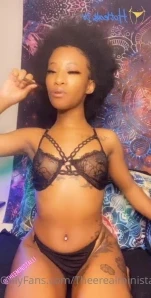 Theeministalli - Well it s processing now but it s uploaded lol