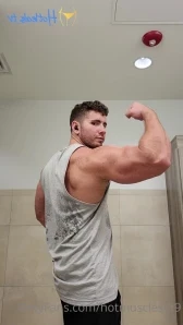 Hotmuscles6t9 - Horny cock 