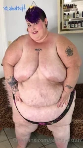 Reenayestarr - More hot photos including this massive ass and huge