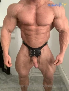 Themaskedbodybuilder - HAPPY NEW YEAR Let s start the new year as we