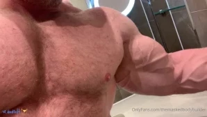 Themaskedbodybuilder - Happy Friday Buns of Steele 