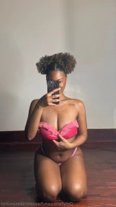 Hayzelmakesyounut - Dm me for customs anytime