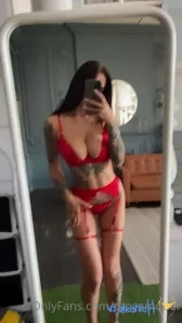 Tanyamodel - If we have some common desire we should not delay its