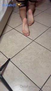 Nirvy - can t you resist the urge to suck too