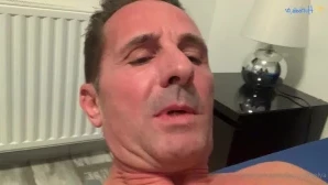 Laura_orsolya - Fucking and squirting in a restaurant s rest room