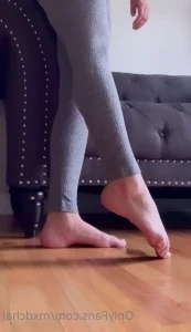 Mxdchai - Heels off and time to let these soles relax