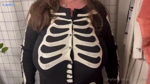 Busty_von_tease - Attention New Subscribers as always I offer custom