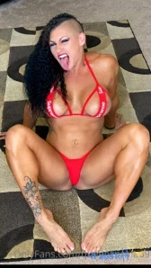 Queenkarma69 - Happy Humpday my loves You re more than welcome to lick