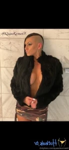 Queenkarma69 - Happy Friday my luvs Wanted to give a lil pre-holiday