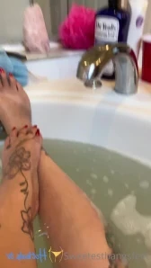 Sweetesthangsfeet - Merry Christmas only fans so I bought a new