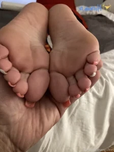 Sweetesthangsfeet - New pedi and I have arrived in Washington DC