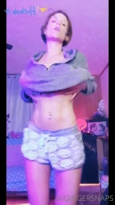 Akgingersnaps - Follow me into dreams it ll be fun