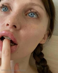 Eliss333 - FREE vlladashy Write to her vlladashy she is online now part 2