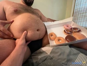 Gobig1 - Shaking the fat on Valentine s Day for you sexy boys