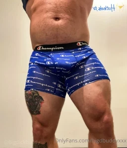 Bigdbuddyxxx - Hey guys I m looking for new content ideas comment down