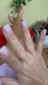 Queenfeetred - Heelspop