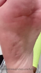 Queenfeetred - Oil nylon socks