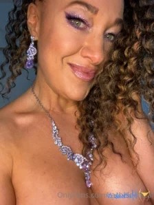 Racheldolezal - It s Beauty Tuesday Watch me do my makeup this morning