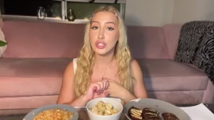 Onlyfans - Join luvjazzxo as she shares her favorite Korean hangover