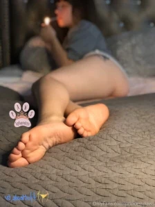 Aphroditepaws - Idk what s more perfect my pussy or my asshole