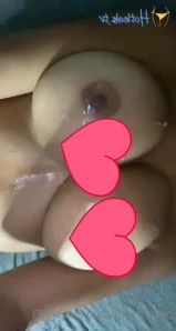 Emmmyxo - Love watching them bounce in slow motion