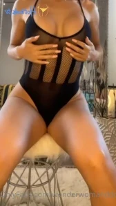 Wonderwomanddd - Enjoy your Friday with me