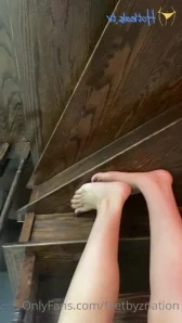 Feetznation - I ll trap you in between my toe spreads 