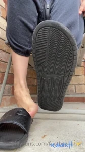 Feetznation - Worship my feet footboy