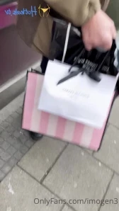 Imogencarter_3 - Flicking off you losers
