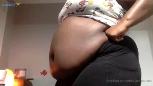 Phat_ass_phoebe - fat chats and belly play on the sink anyone