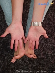Goddesscroma - Big and stinky